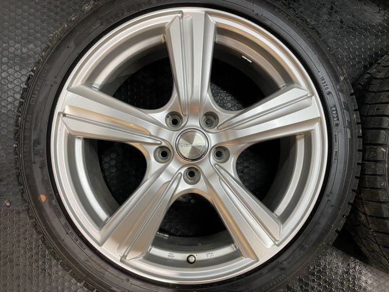 走行短め【DL WM03 215/45R18】スタッドレス【VIOLENTO 18インチ