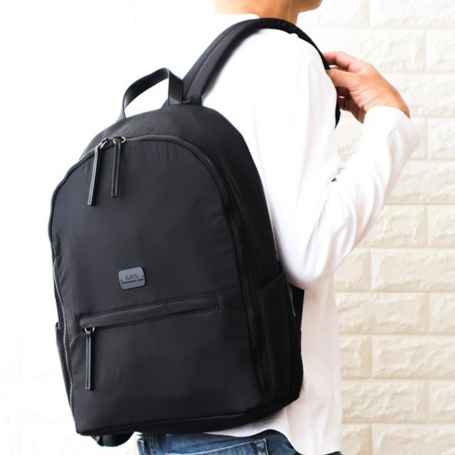 A.P.C. ブラックリュック（カラビナ付き）2 A.P.C. 黒 ナイロン