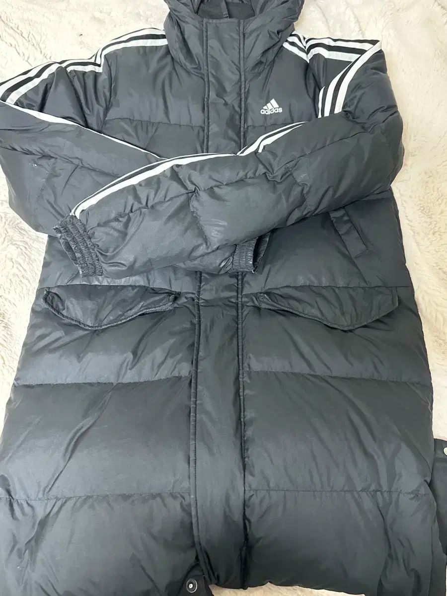 アディダス ダウンジャケット ロング丈 ブラック S