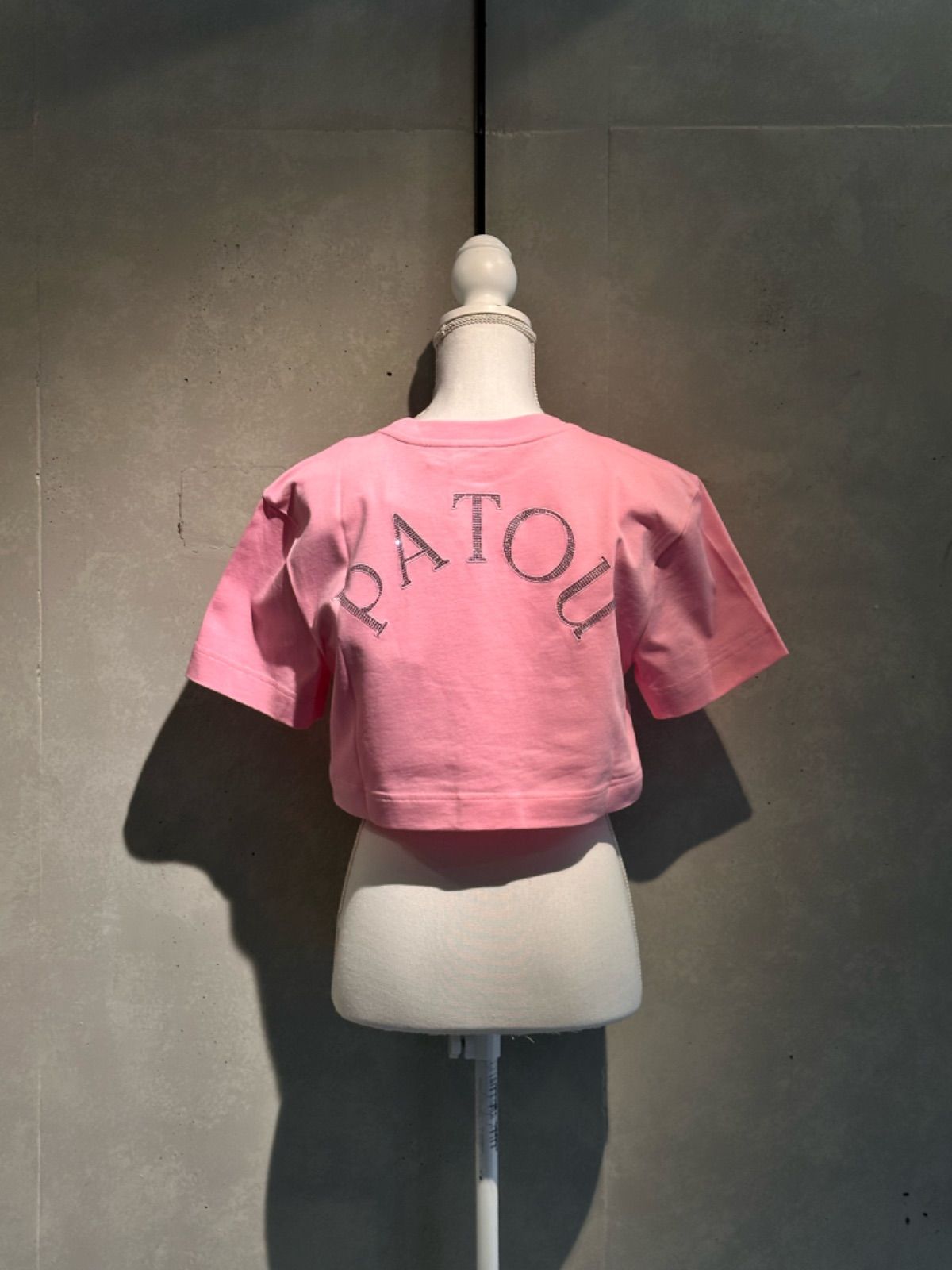 PATOU クロップドTシャツ ピンク Patou クロップド ピンク Tシャツ - メルカリ