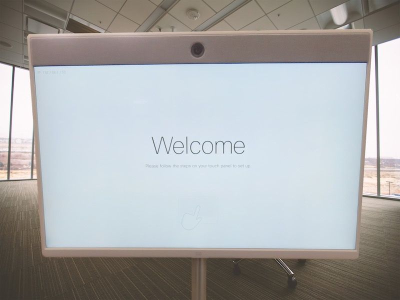 【4拠点同時接続に対応】◆ 良品 Cisco Webex Room 55◆4K対応◆音声を拾うのに最適な専用センター スピーカー搭載◆シスコ55型 ◆3ヶ月保証◆中古美品 中古ディスプレイ安いWeb会議　Web カンファレンス　タブレット付き 4拠点同時接続に対応】◇ 良品 Cisco Webex Room 55◇4K対応