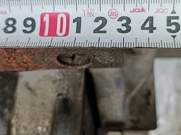 最大約160mmまで開きます