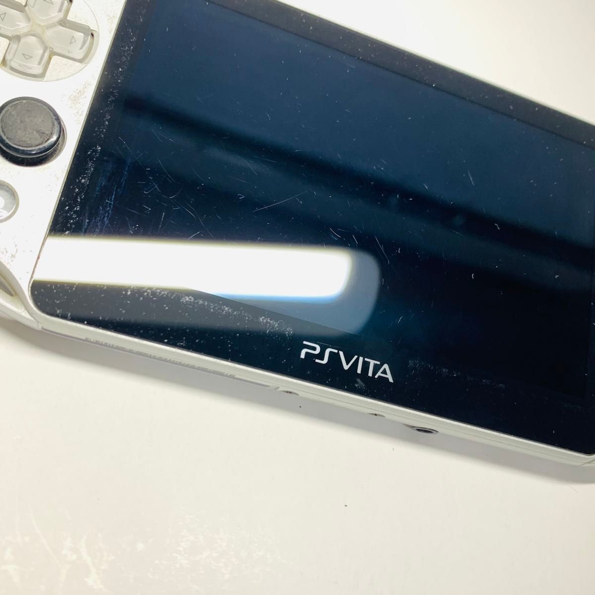  429 PS Vita Wi Fiモデル シルバー 本体 PS Vita(ヴィータ)