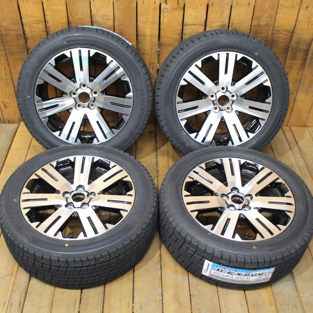 MITSUBISHI デリカD5 純正 18インチ 2025年製造 グリップマックス