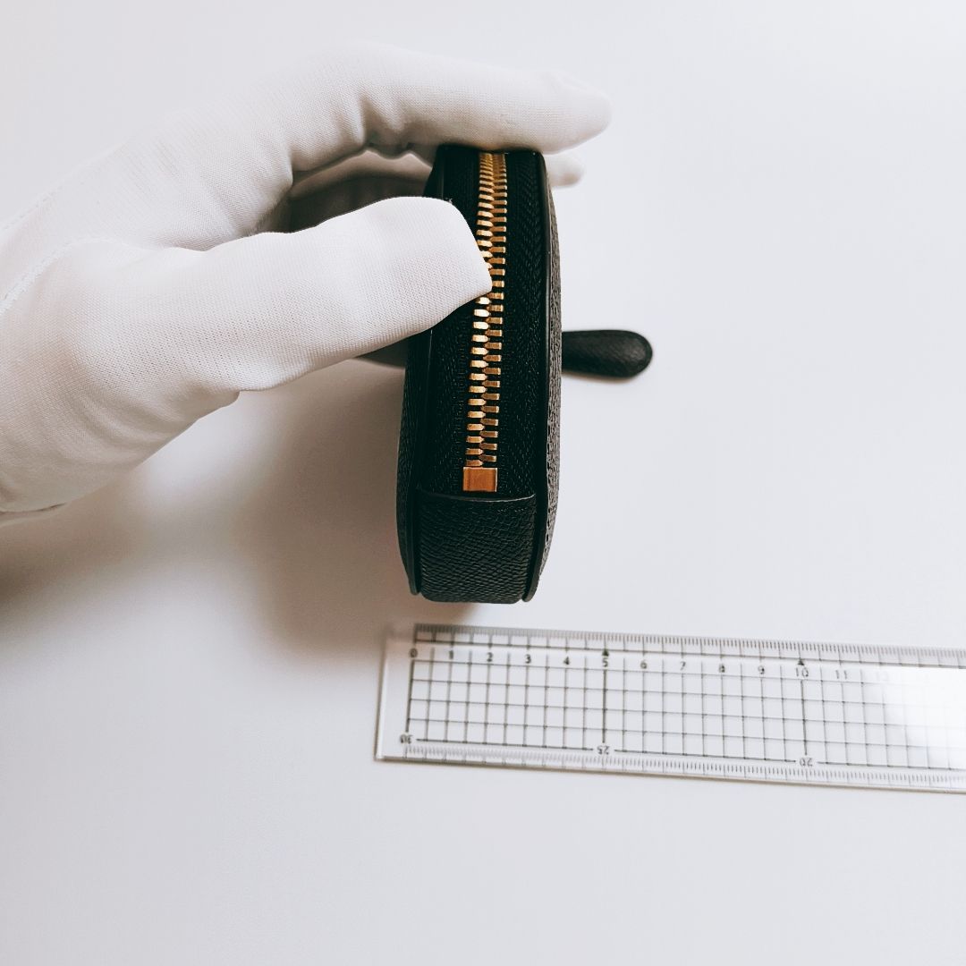 新品未使用】AMI PARIS ラウンド ウォレット 小銭入れ アミパリス