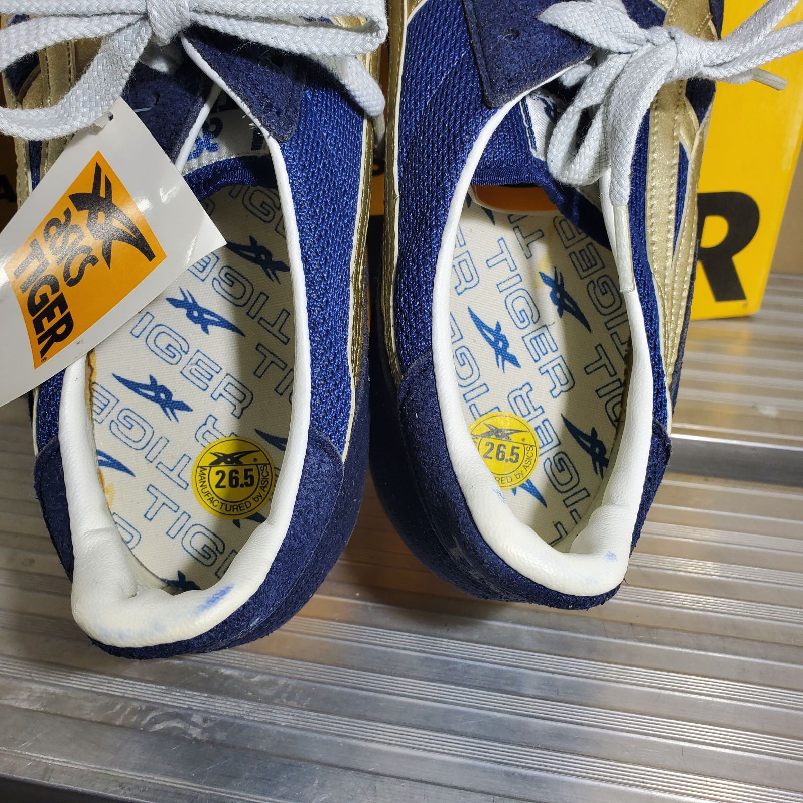 Yahoo!オークション -「asics tiger made in japan」の落札相場