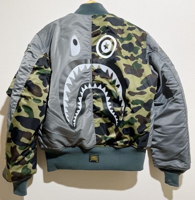 A BATHING APE（アベイシングエイプ）ALPHA INDUSTRIES コラボ SHARK 