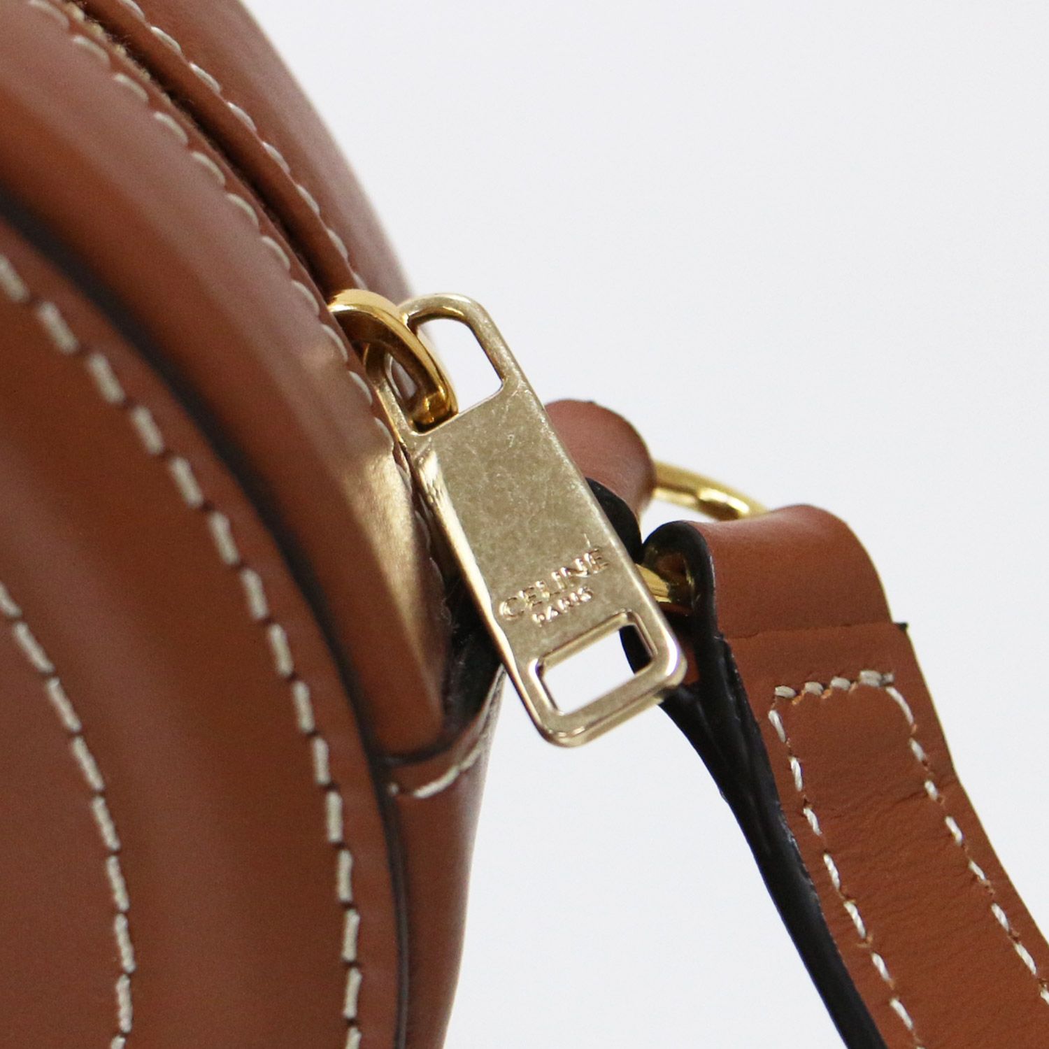 美品 CELINE セリーヌ オーバルパース キュイル トリオンフ