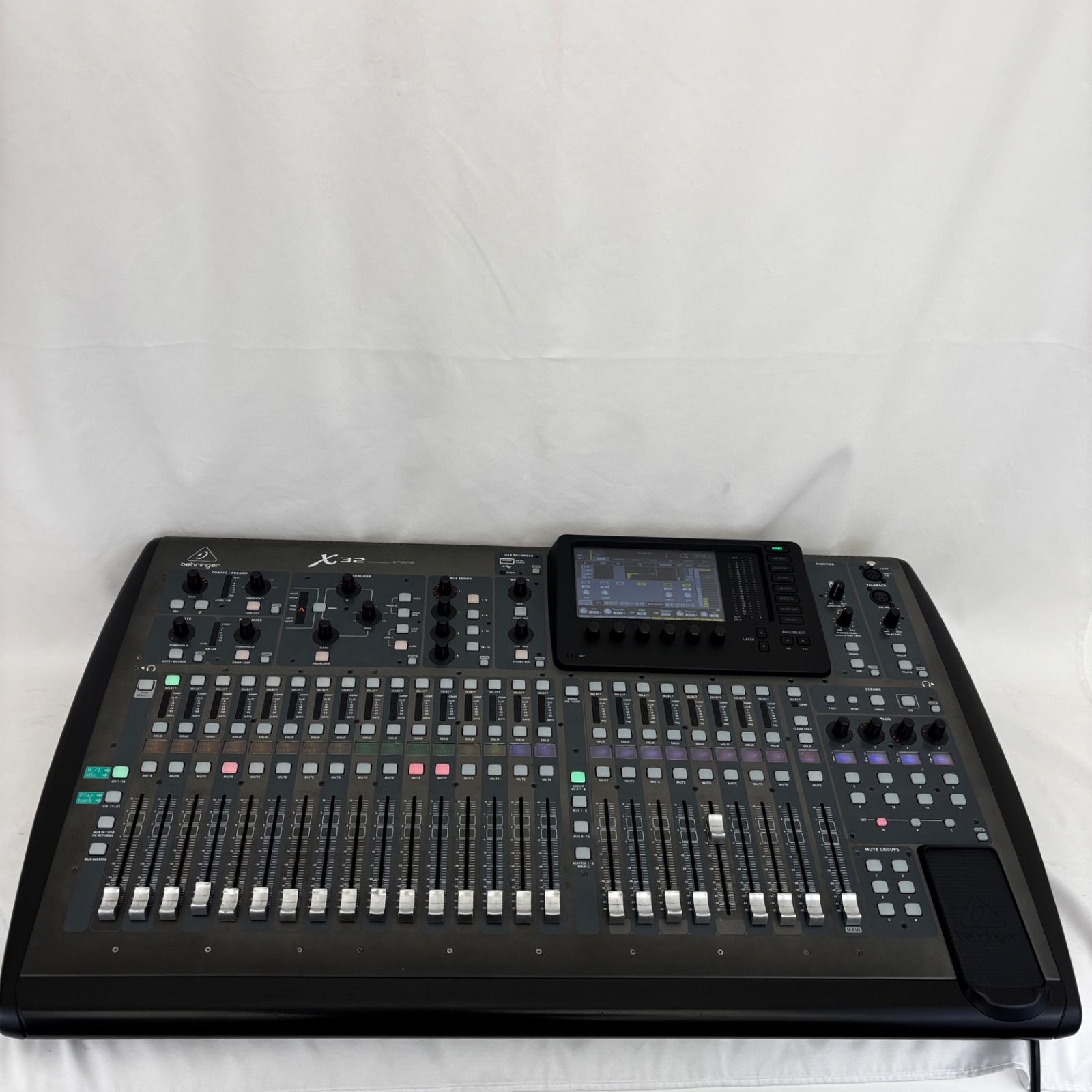 X32 デジタルミキサー