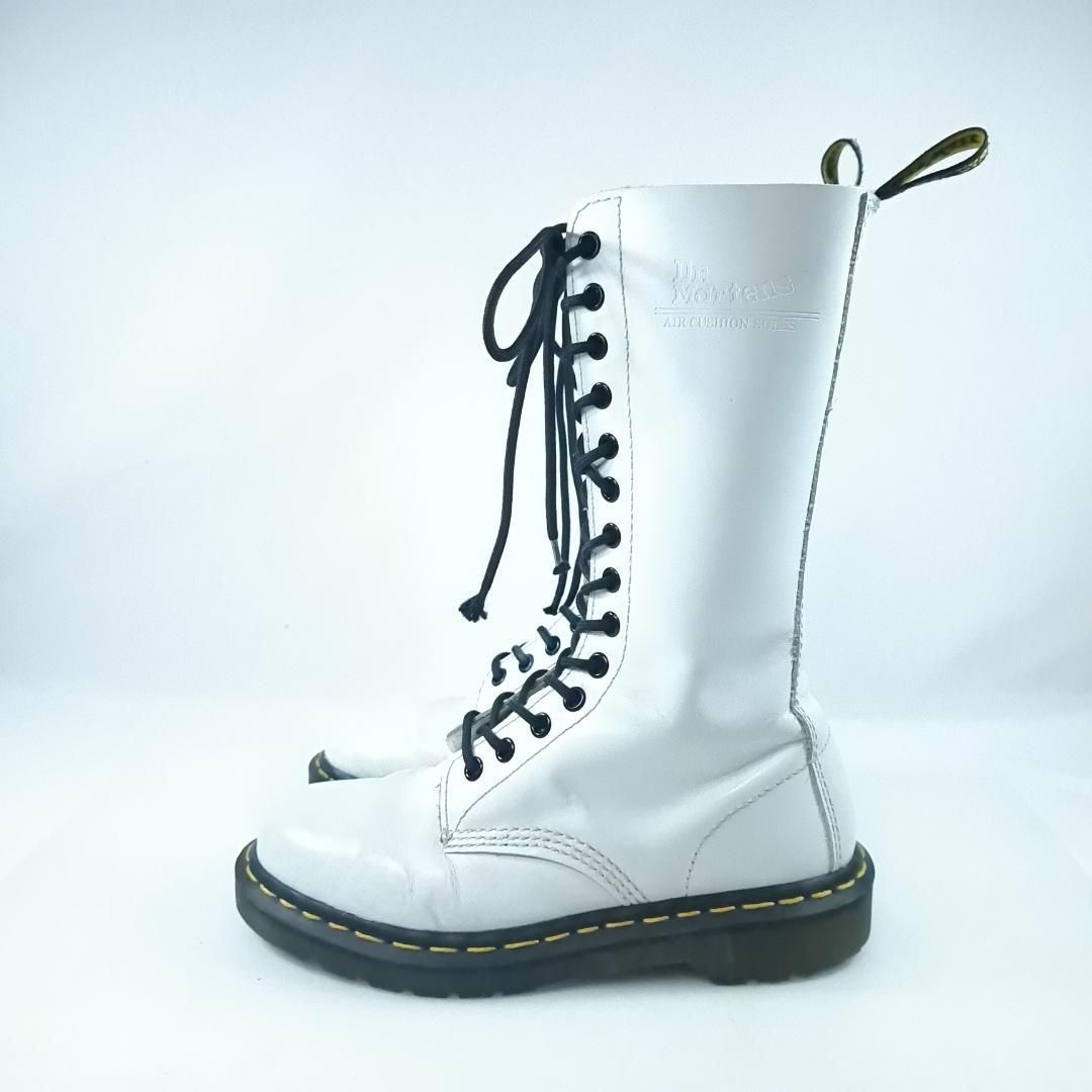 ☆超超激レアモデル☆超割引☆ドクターマーチン☆イングランドホワイト社製☆ Dr.Martens - 激レアモデル ホワイト社製イングランドドクター