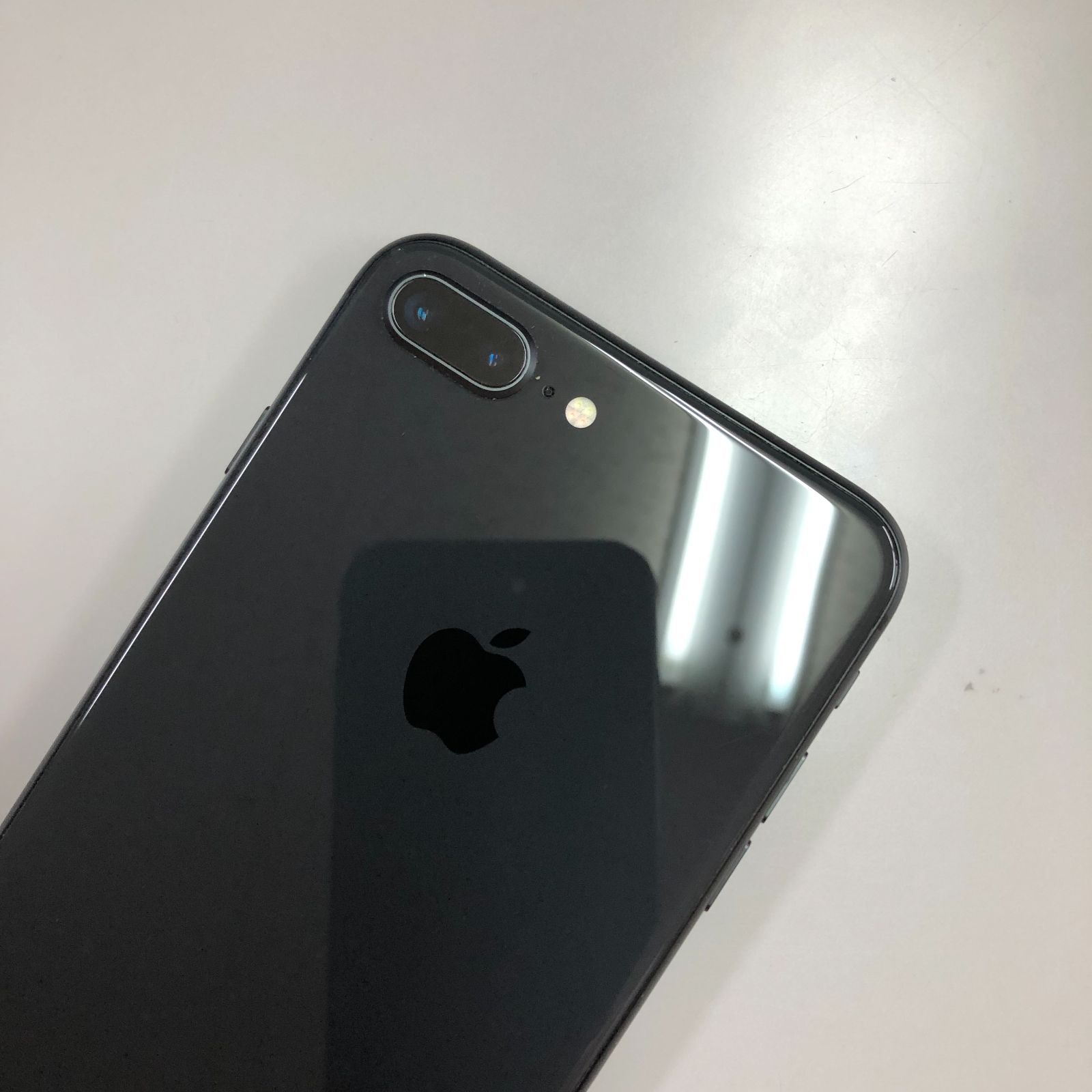 iPhone 8 Plus 64GB スペースグレイ SIMロックなし SIMロックなし