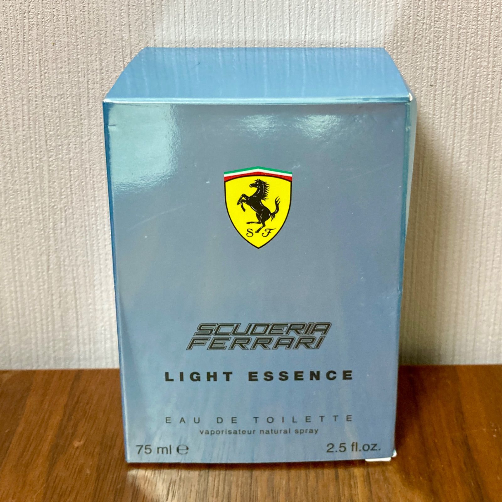 フェラーリ ライトエッセンス 75ml - 香水(男性用)