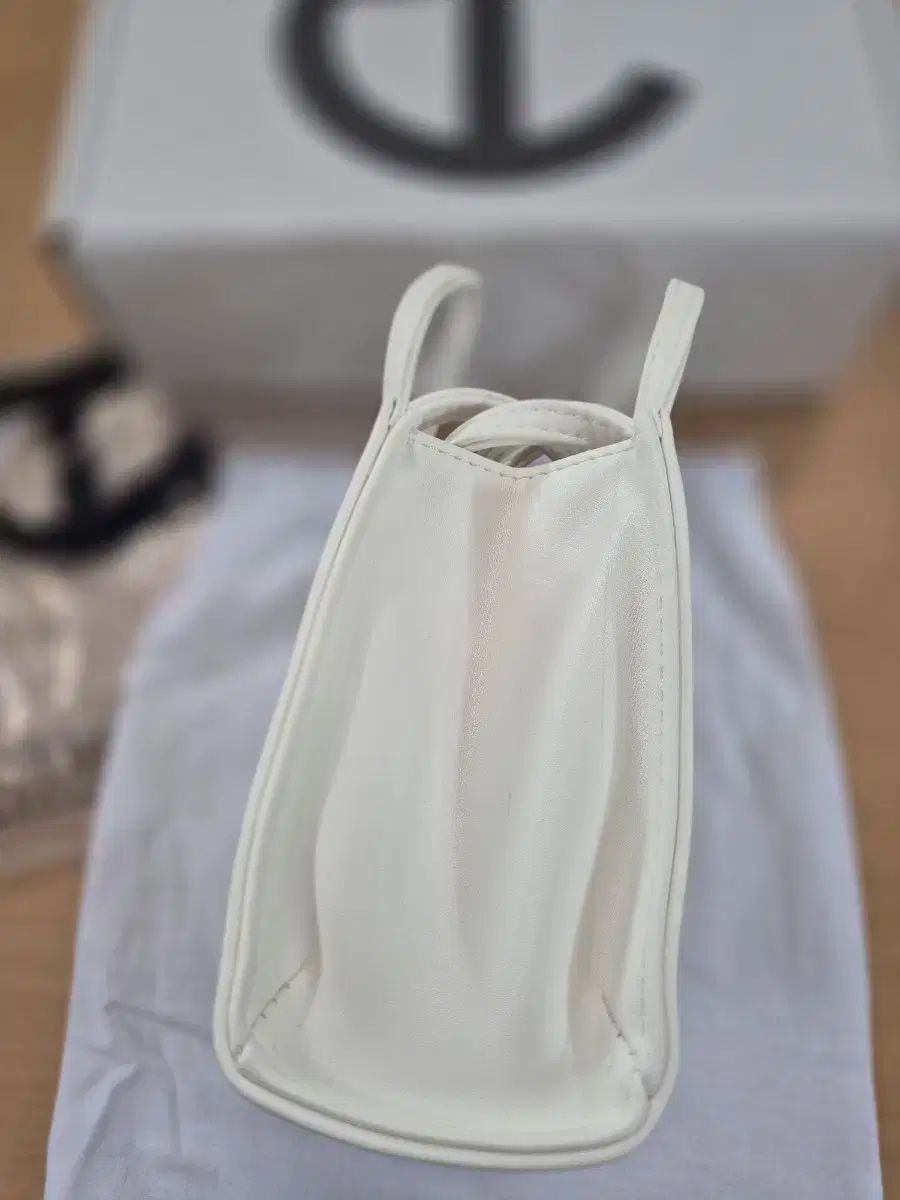 Telfa テルファー ミニ スモール ホワイト クロスバッグ