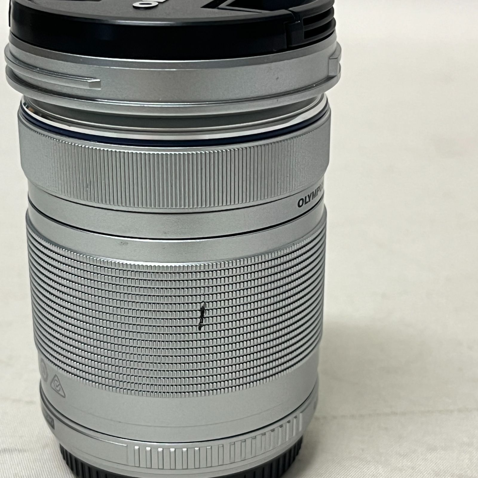 【浜館64-349】【店舗併売品】OLYMPUS オリンパス M.ZUIKO 40-150mm 1:4-5.6 シルバー 【中古品】