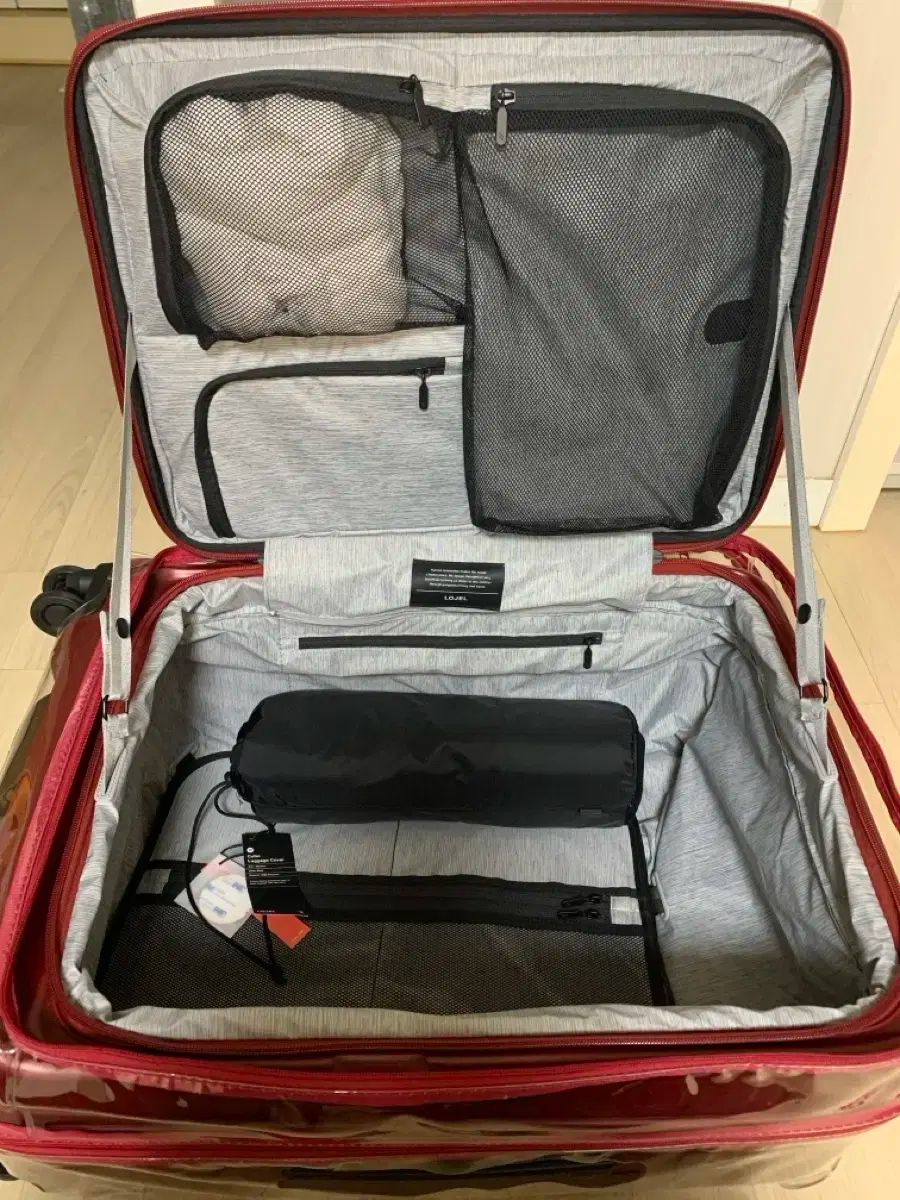 インチ バーガンディー