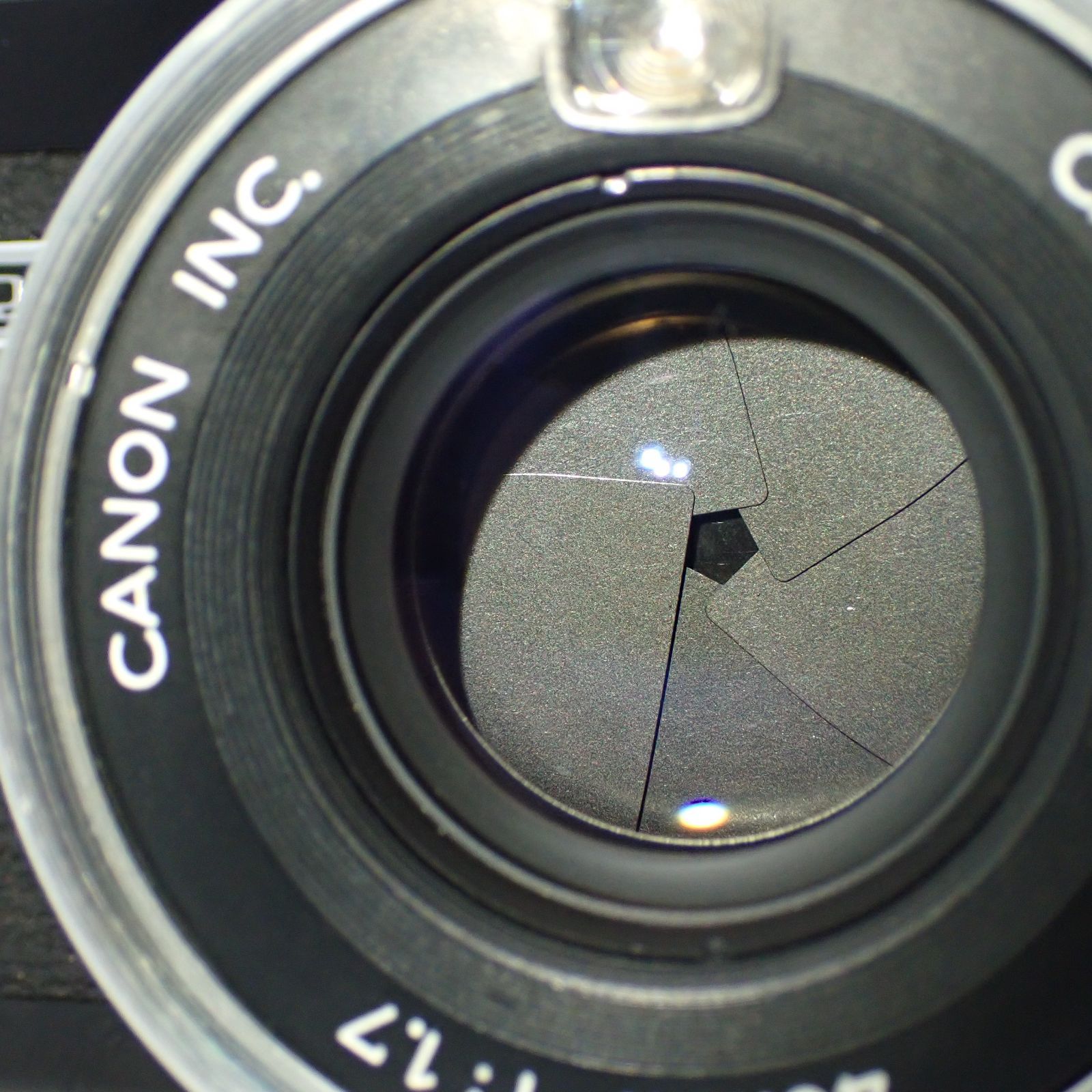40mm f1.7