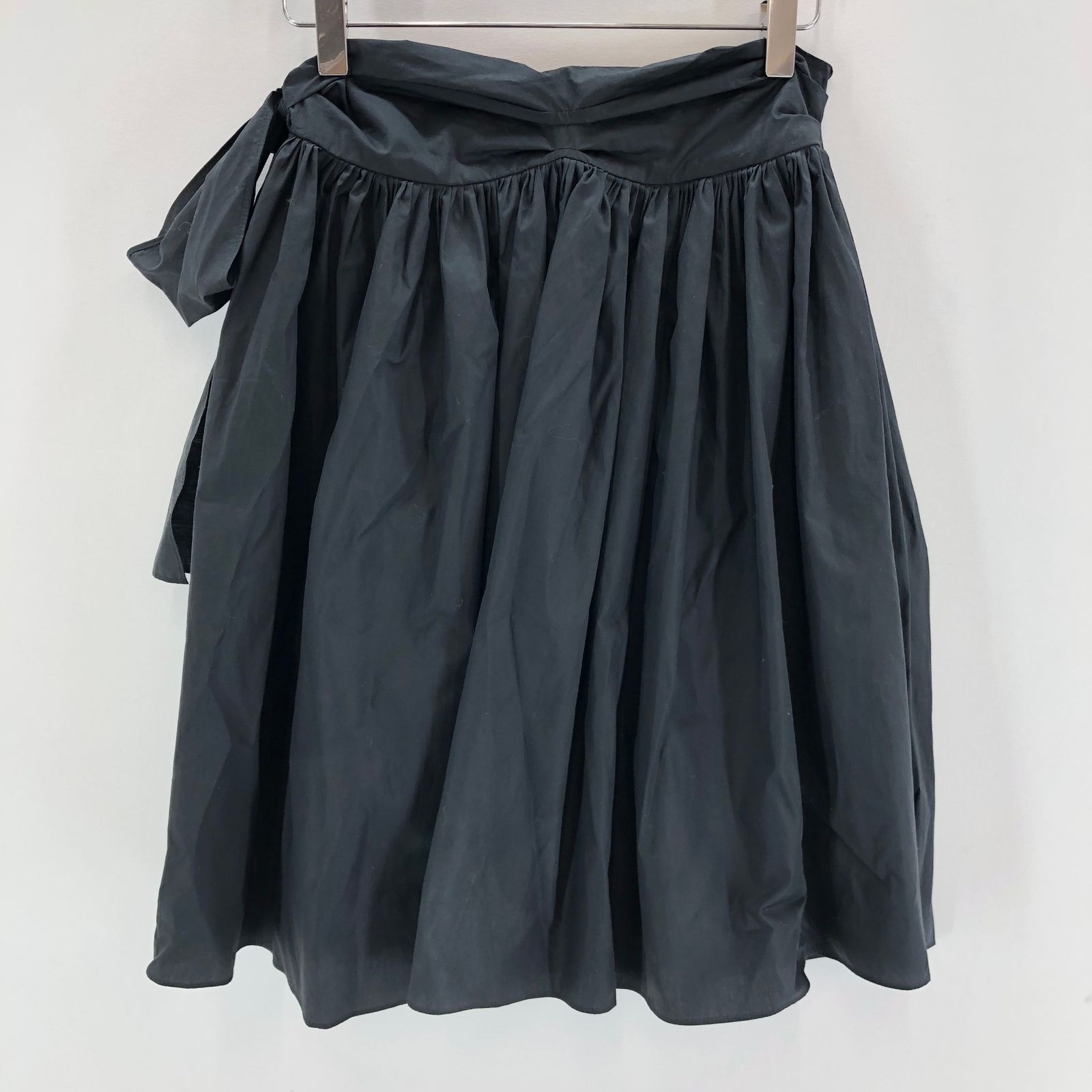 miu miu ミュウミュウ スカート フレアスカート ブラック XS MIU MIU(ミュウミュウ) ミニスカート ブラック サイズ 38