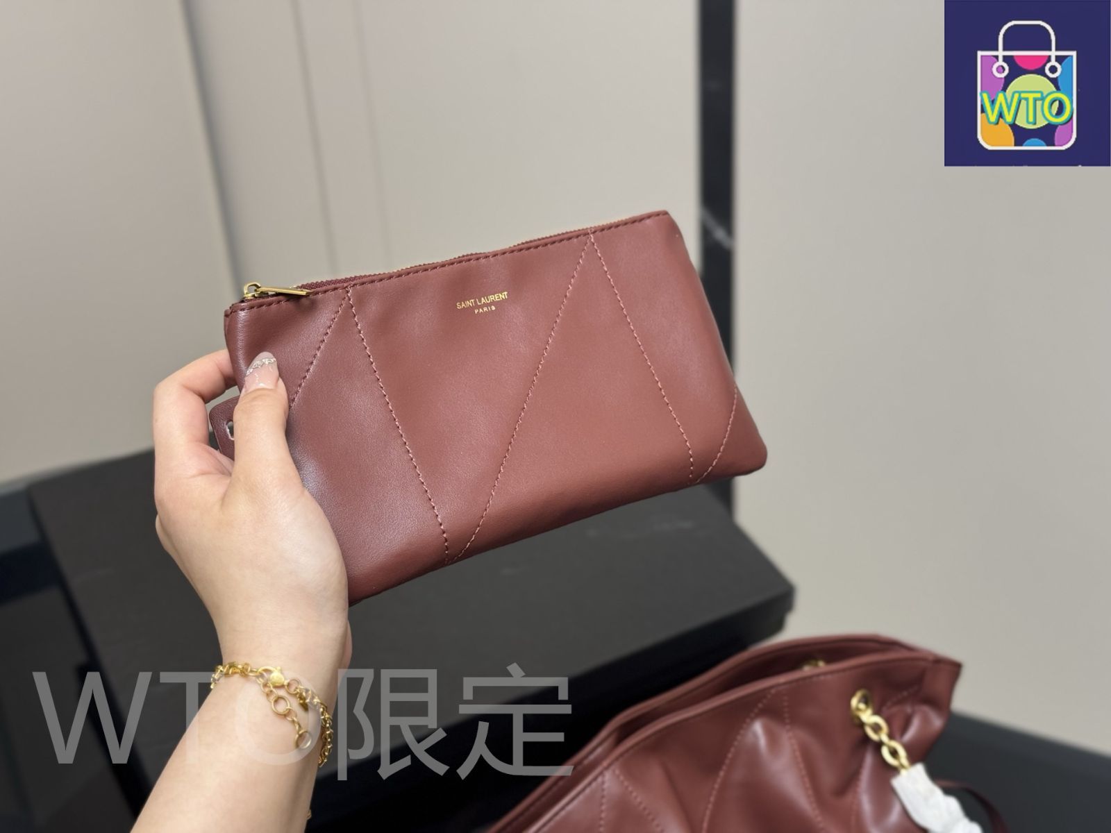mmm (まとめ売り受付中)　まとめ買い　サンローラン 今日特価】YSL サンローラン バッグ（29×27cm） - メルカリ