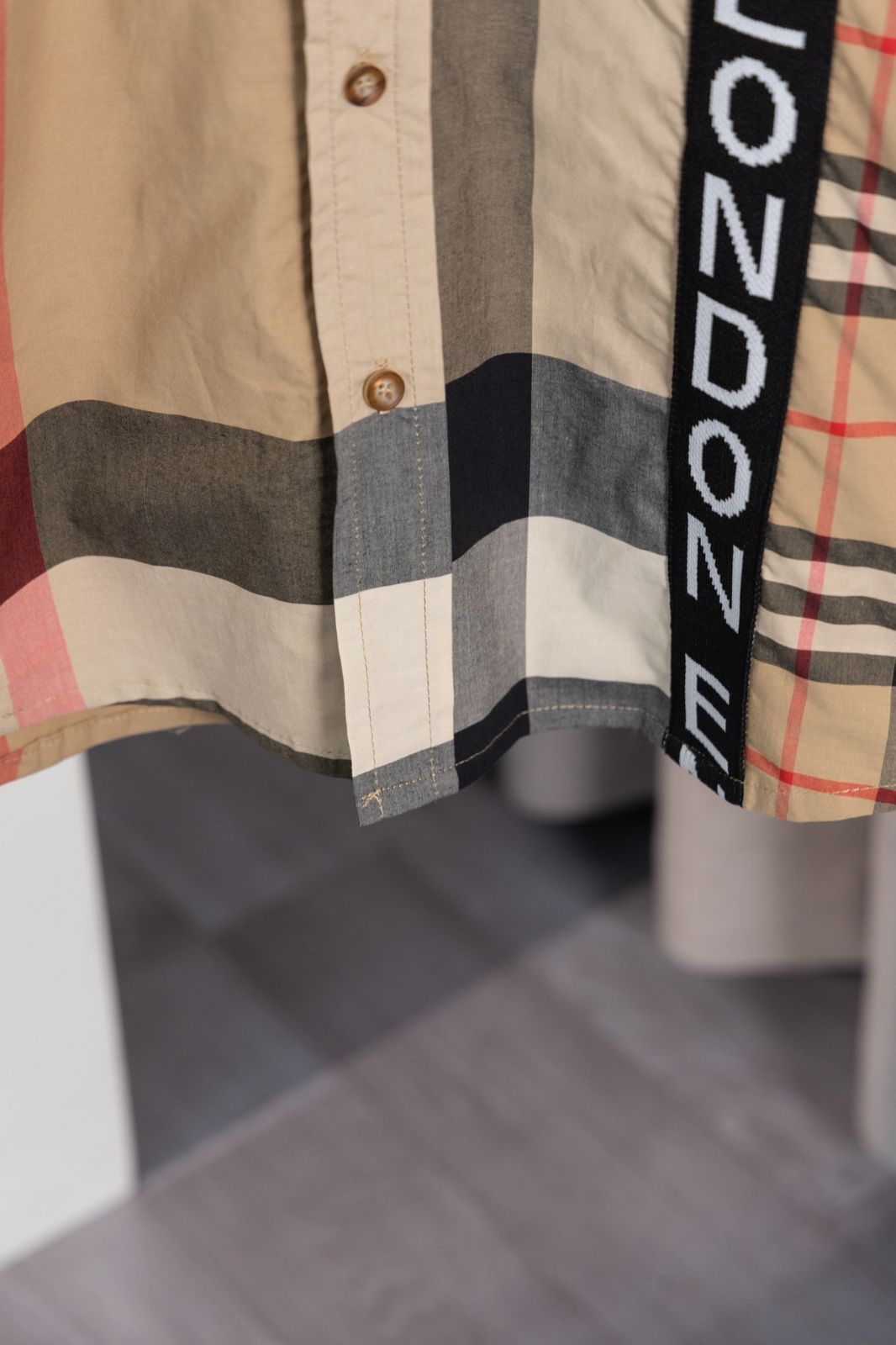 バーバリー（Burberry）の定番パッチワーク チェックシャツ -MM
