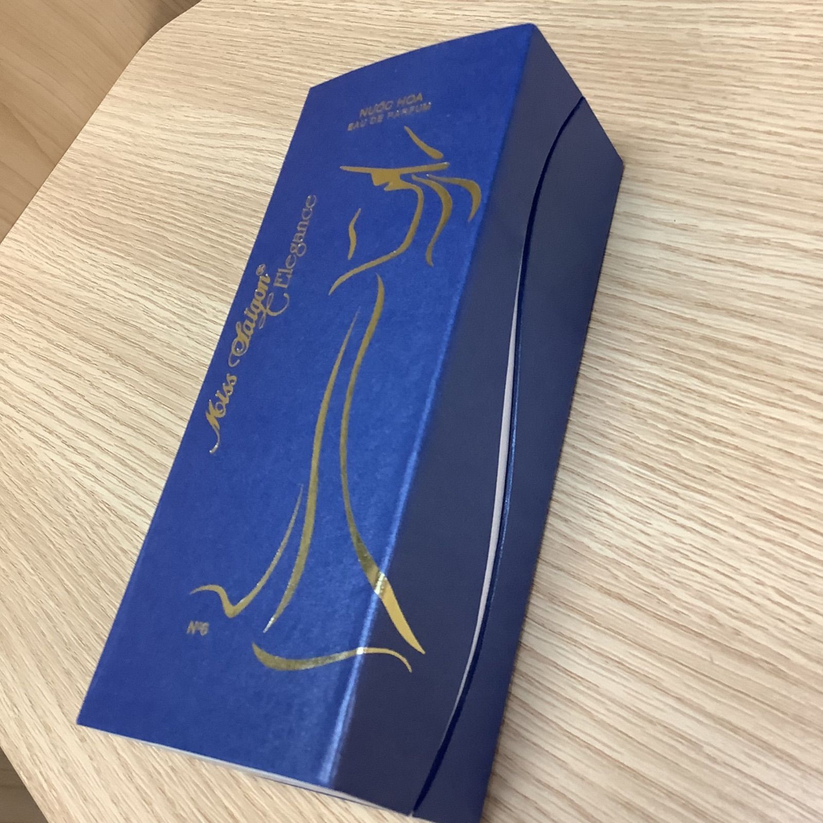 ミスサイゴン エレガンス MISS Saigon Elegance 香水 e.s - メルカリ