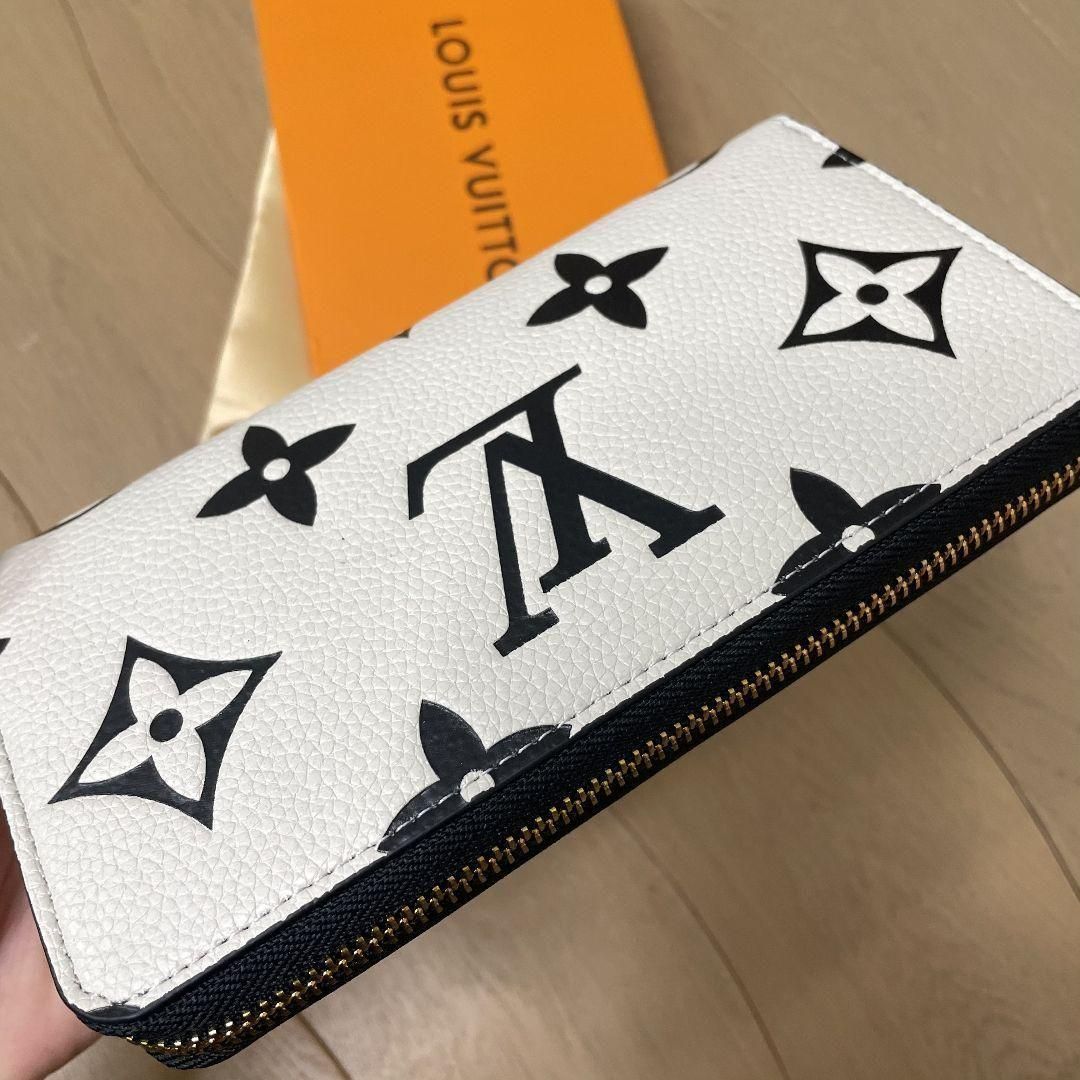 ルイヴィトン 小銭入れ 或いは 名刺入れ 名刺入れ カードケース（LOUIS VUITTON／レディース財布）（小銭