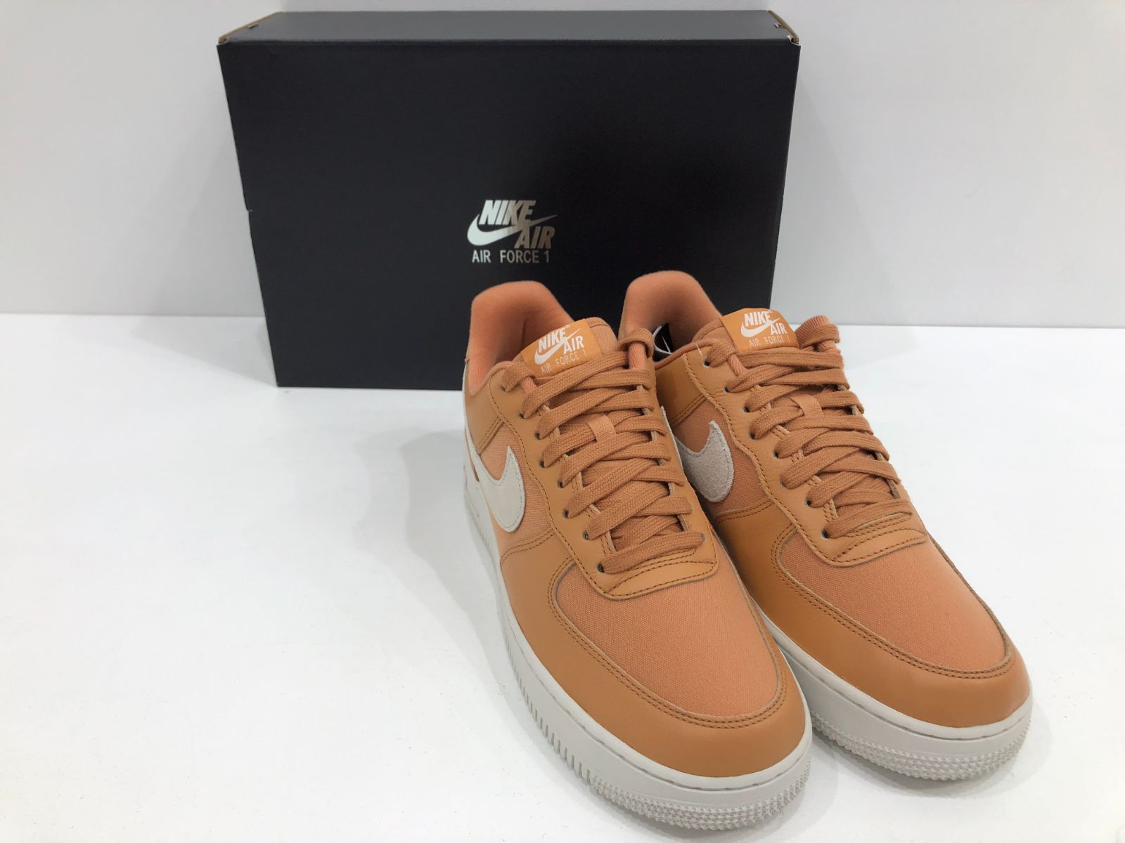 【小牧店】未使用／NIKE・ナイキ／AIR FORCE 1  07 LX NBHD／スニーカー／27.0㎝【S126-0357】