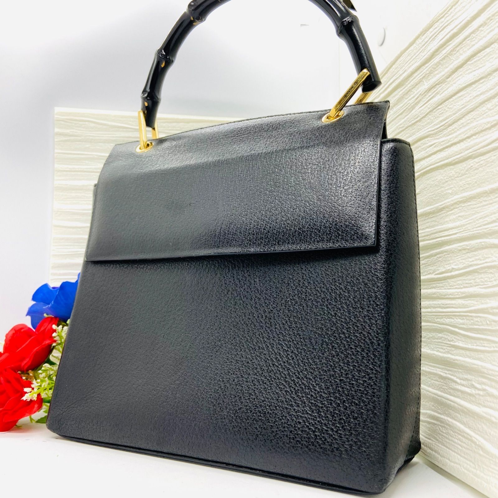 GUCCI グッチ バンブー ハンドバッグ レザー ブラック フラップ式 型  