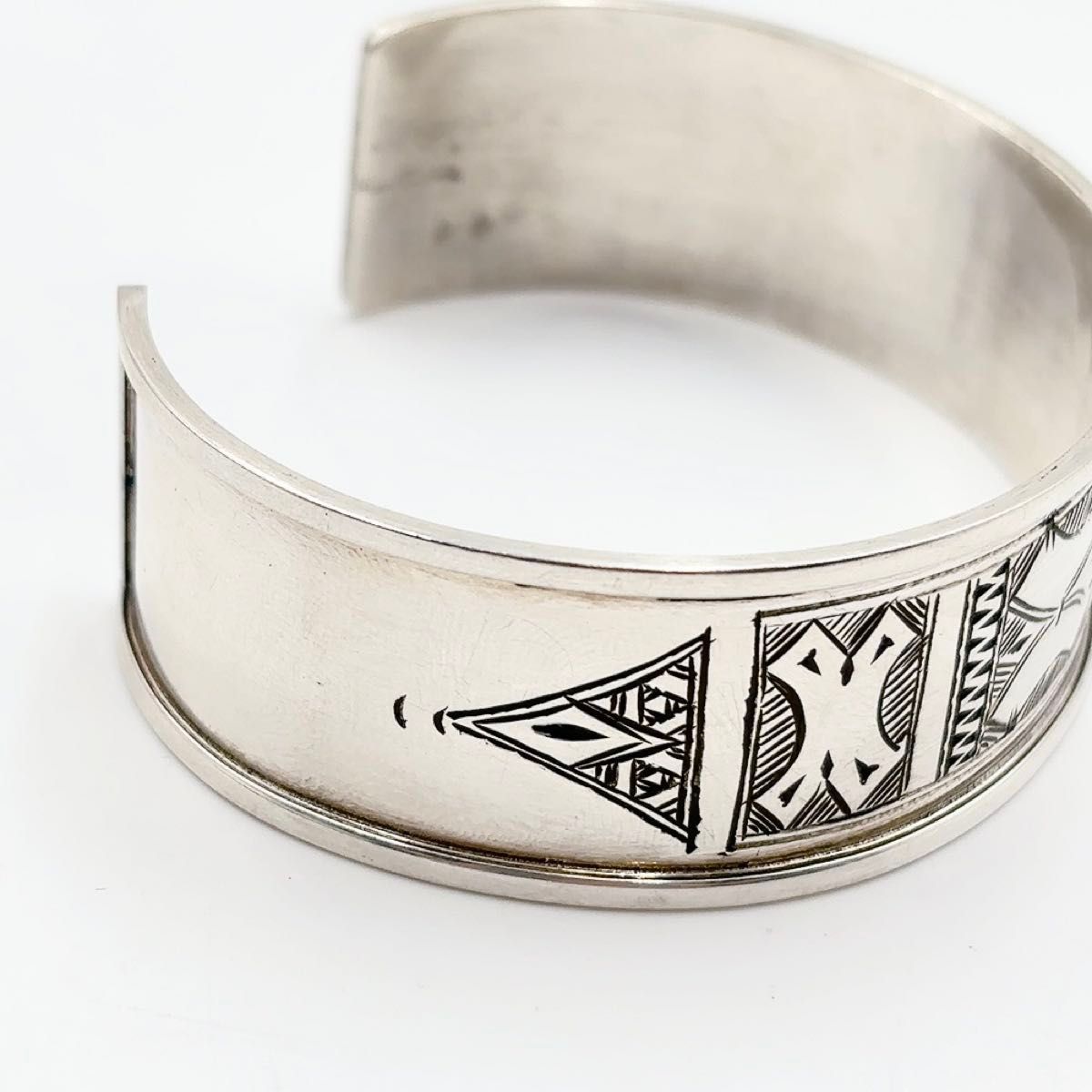 バングル Adawat'n Tuareg シルバー ブレスレット メンズ - メルカリ