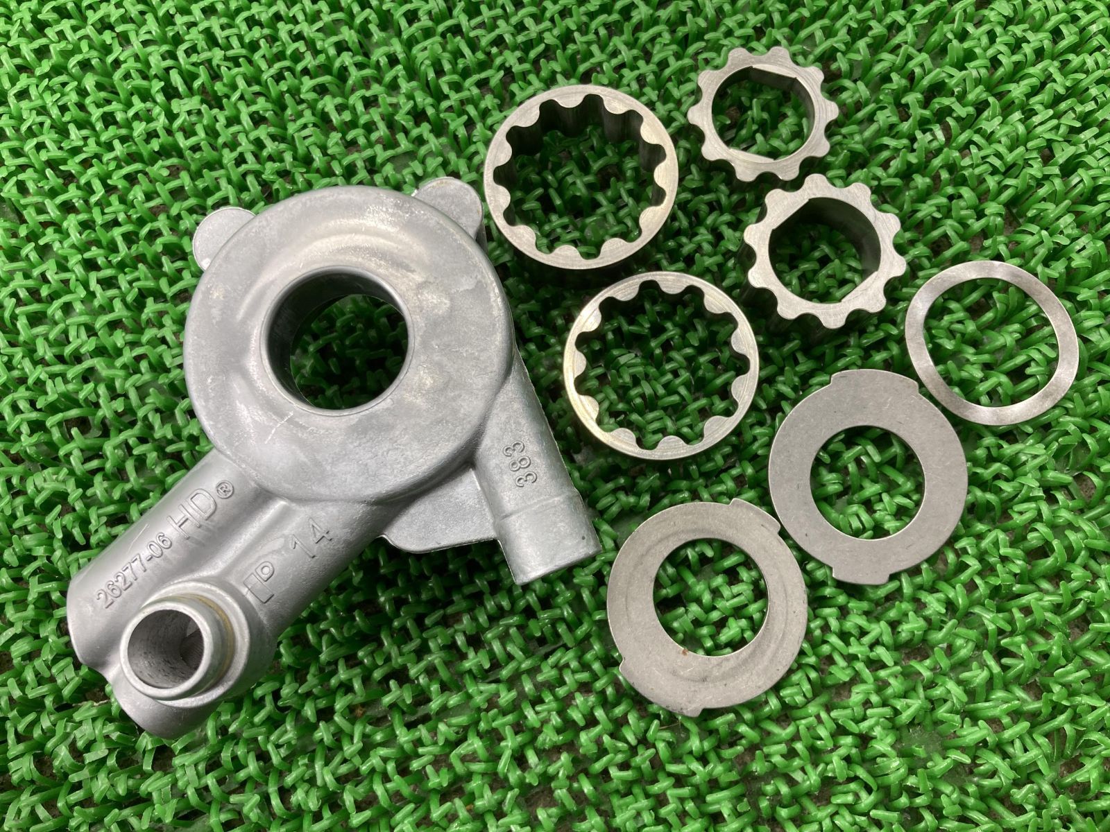 ツインカム オイルポンプ 26277-06 ハーレー 純正 中古 バイク 部品 07