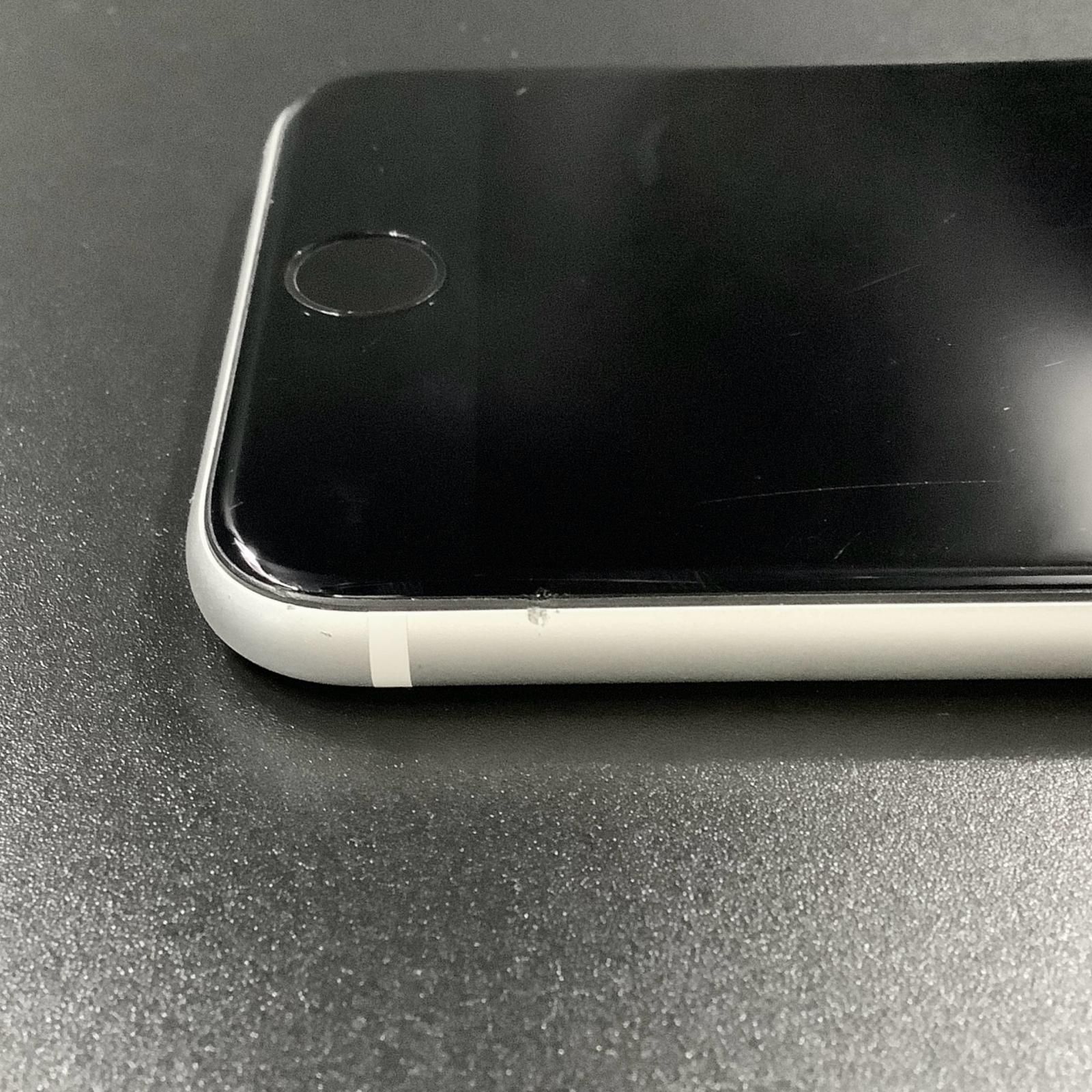 iPhone SE(第2世代) 64GB ホワイト SIMフリー 白ロム 動作確認済 74 iPhone SE(第2世代) 64GB ホワイト SIMフリー 白ロム 動作確認済 74