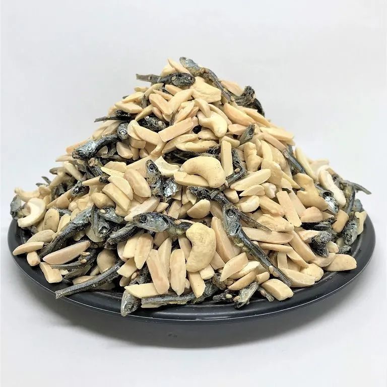 訳あり小魚アーモンドカシューナッツ入り1kg(500g×2袋) - 魚介類(加工食品)