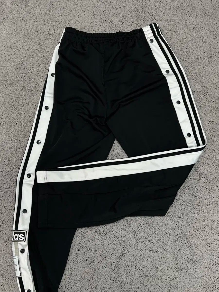 極美品✨希少 アディダス アディブレイク トラックパンツ ブラック 黒 2XL 極美品✨希少 アディダス アディブレイク トラックパンツ