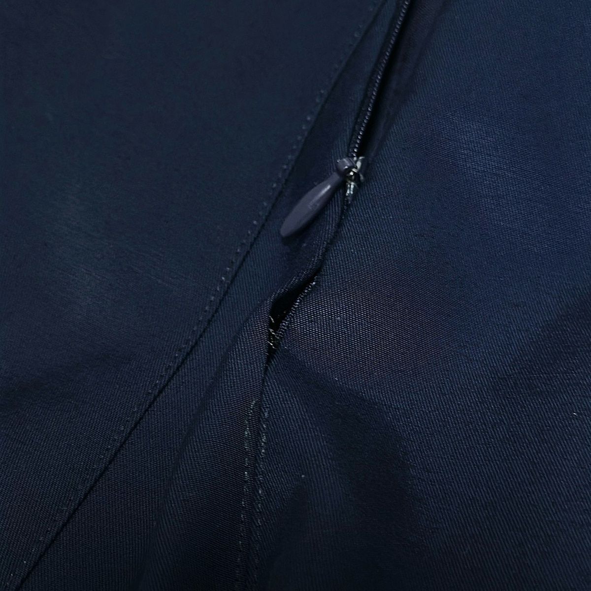 ダークネイビー