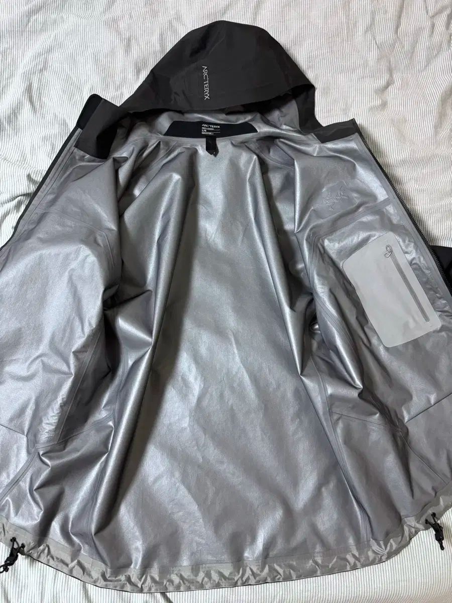 クリーム フルセット ARC TERYX アークテリクス ベータ ジャケット ブラック L その他 アウター 登山ウェア アウトドアウェア