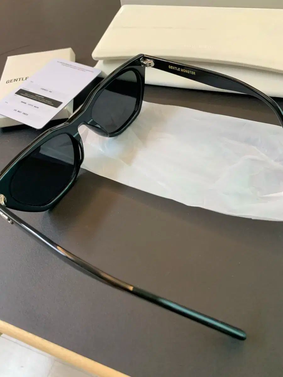GENTLE MONSTER ブラック サングラス cookie 新品未使用※人気モデル*GENTLE MONSTER・ジェントルモンスター COOKIE
