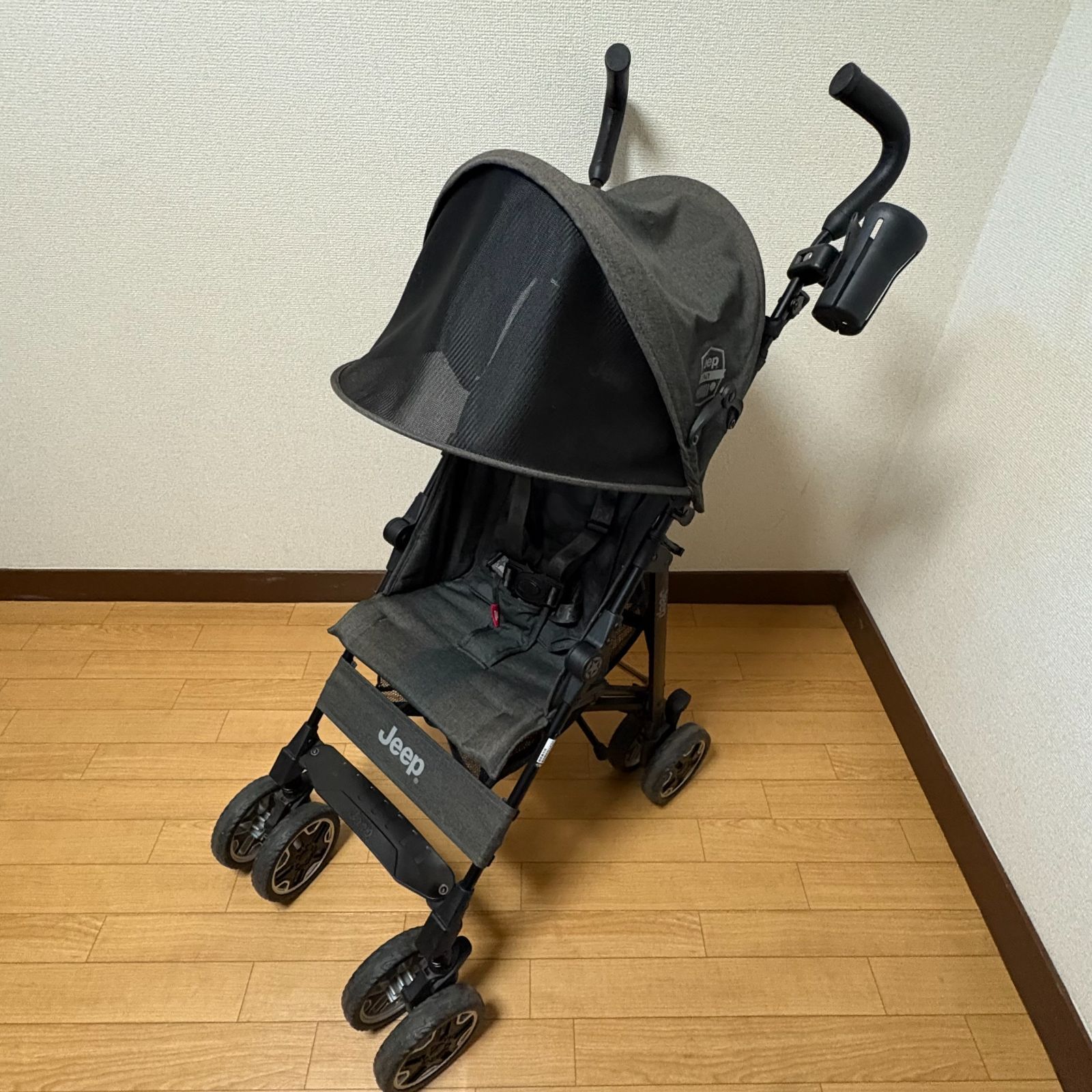 ジープ（Jeep） アドベンチャー プラス グラナイト グレー - メルカリ