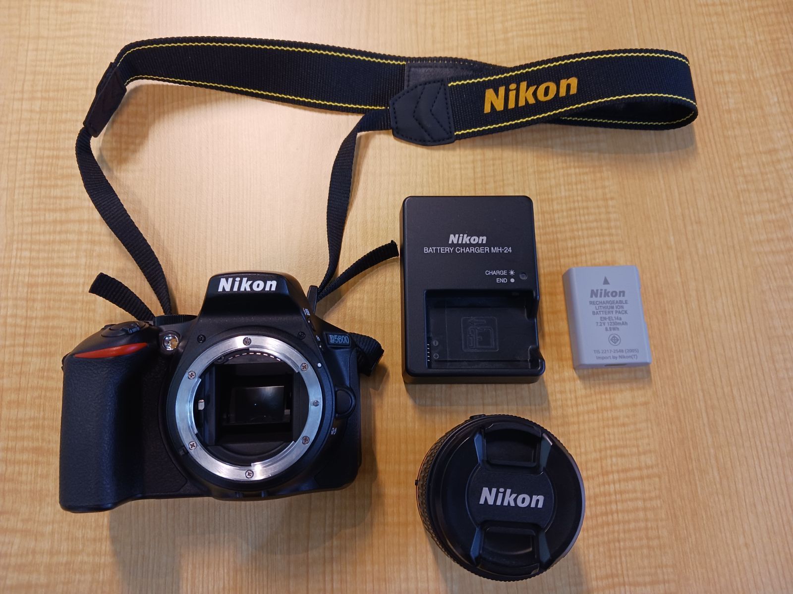 おまけなし！✨ショット数3949回で美品✨Nikon D5600　738-1 ニコン(NIKON)|デジタル一眼レフ|HARDOFFオフモール（オフモ
