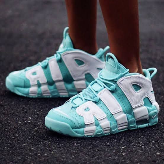 新品 未使用 Nike Air More Uptempo 