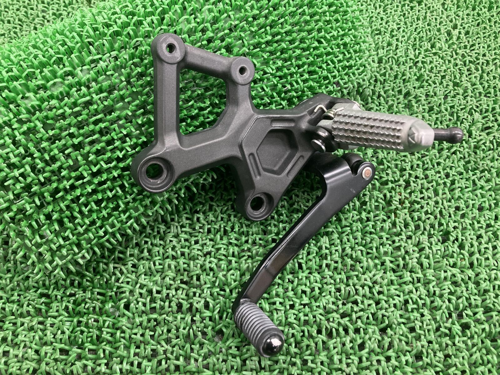 NinjaZX-25R ステップ 左 カワサキ 純正 中古 ZX250E メインステップ シフトペダル チェンジペダル コンディション良好 曲がり無し