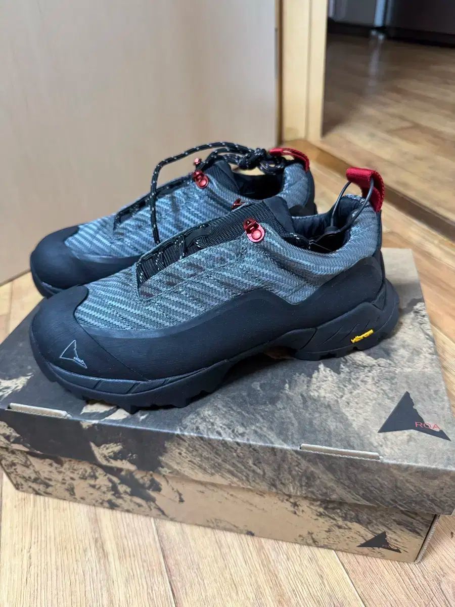 ロアハイキング カタリーナ 39 サイズ