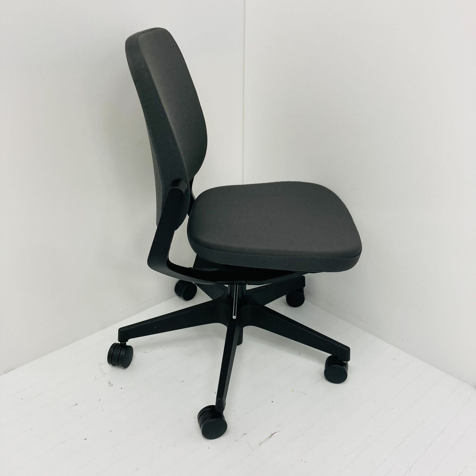 KG-520PG-T1W2