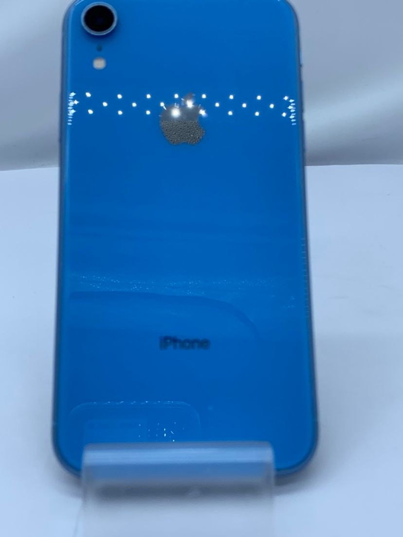 ジャンク品 Apple iPhone XR 64GB SIMロックあり バッテリー警告あり 19