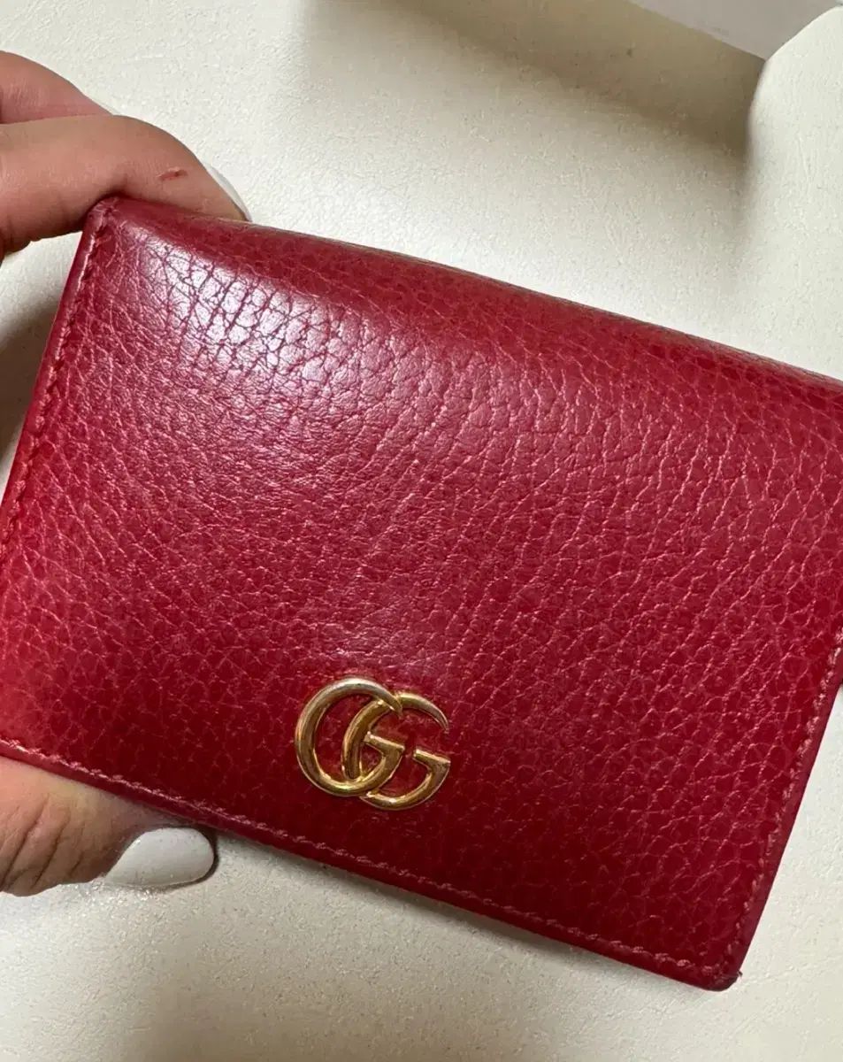 GUCCI グッチ マーモント 二つ折り財布