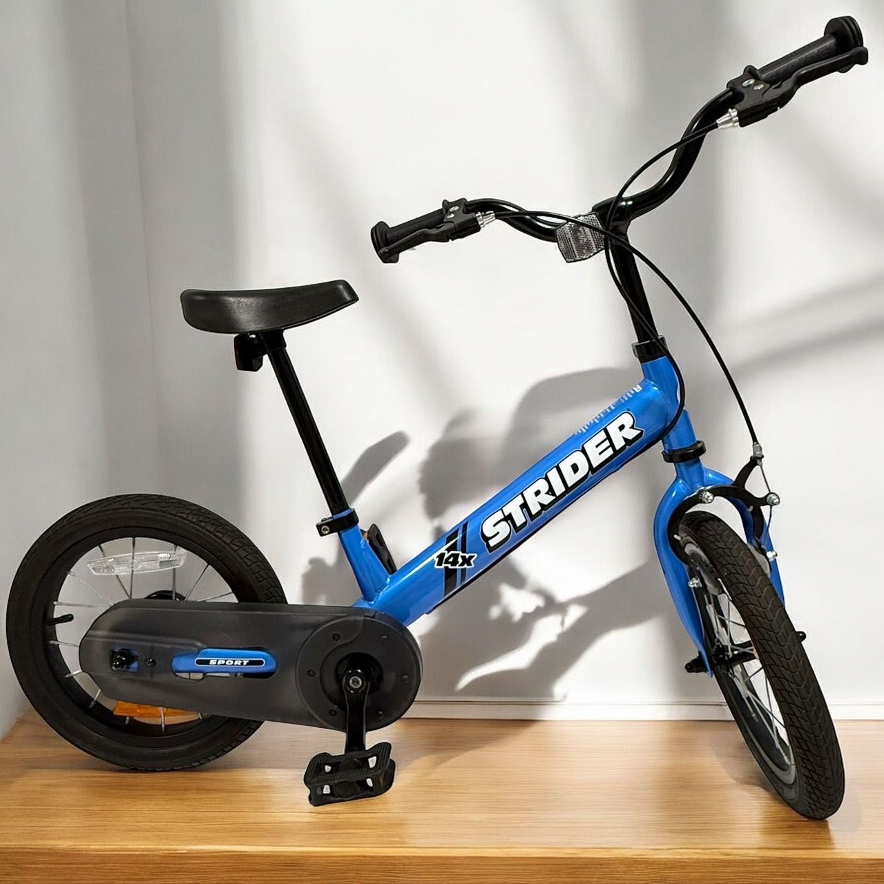 送料無料】STRIDER ストライダー 14x ブルー キッズバイク 子供用