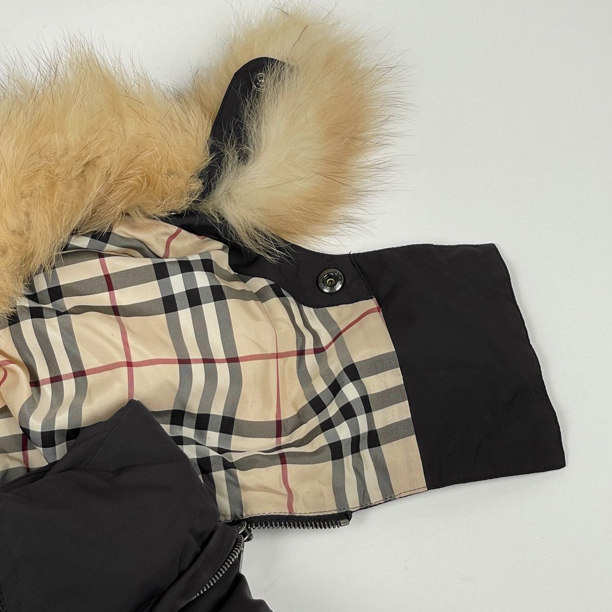 バーバリー BURBERRY ロゴボタン ダウンジャケット ジップアップ 裏 
