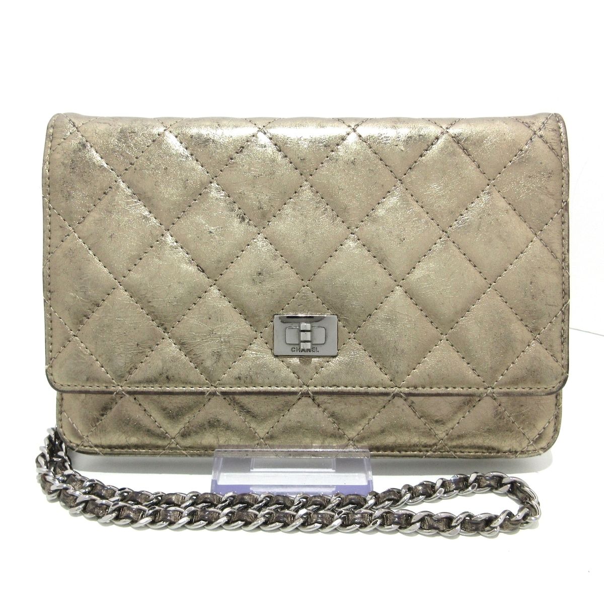 CHANEL(シャネル) 財布 2.55/マトラッセ ゴールド チェーンウォレット/シルバー金具 メタリックレザー - メルカリ