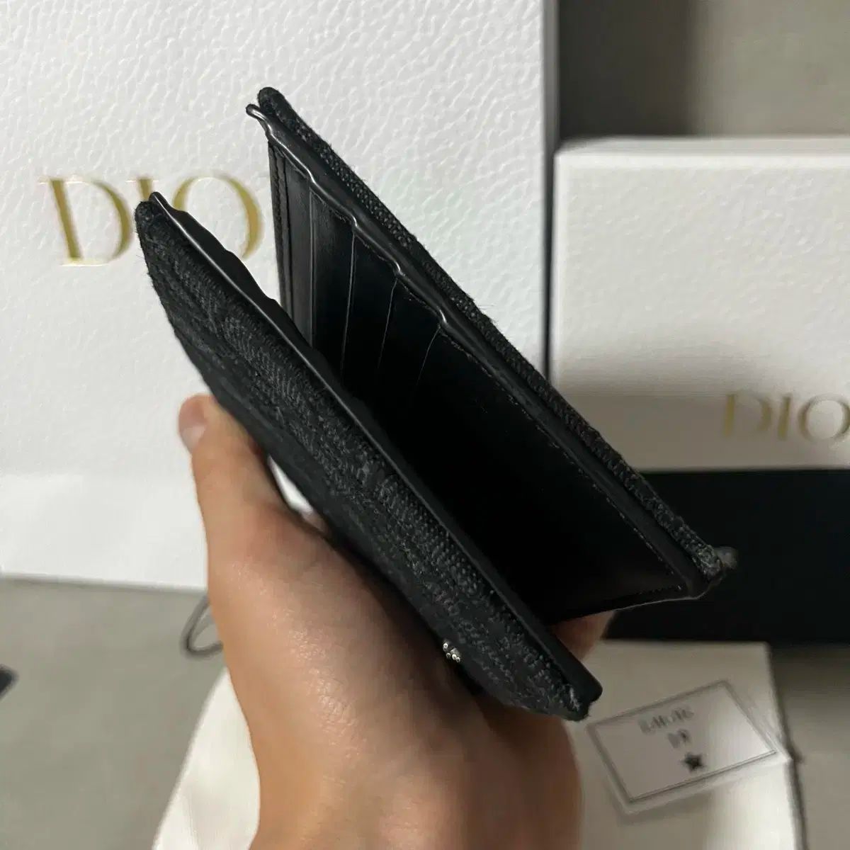 ほぼ Dior