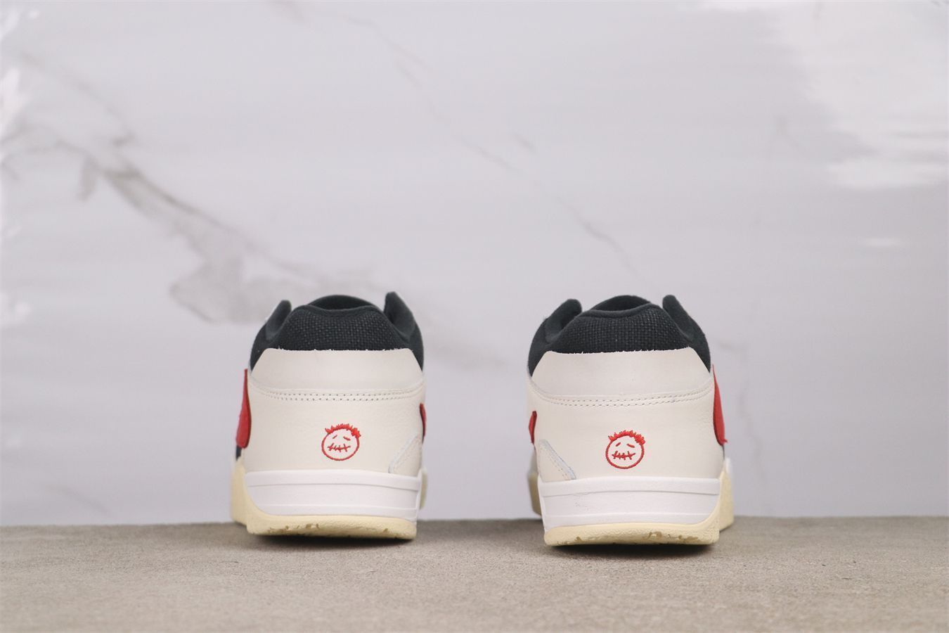 ユニバーシティレッド FZ8117-101