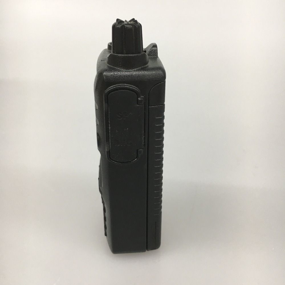 △△YAESU 八重洲新型 デュアルハンディ トランシーバー FT-65