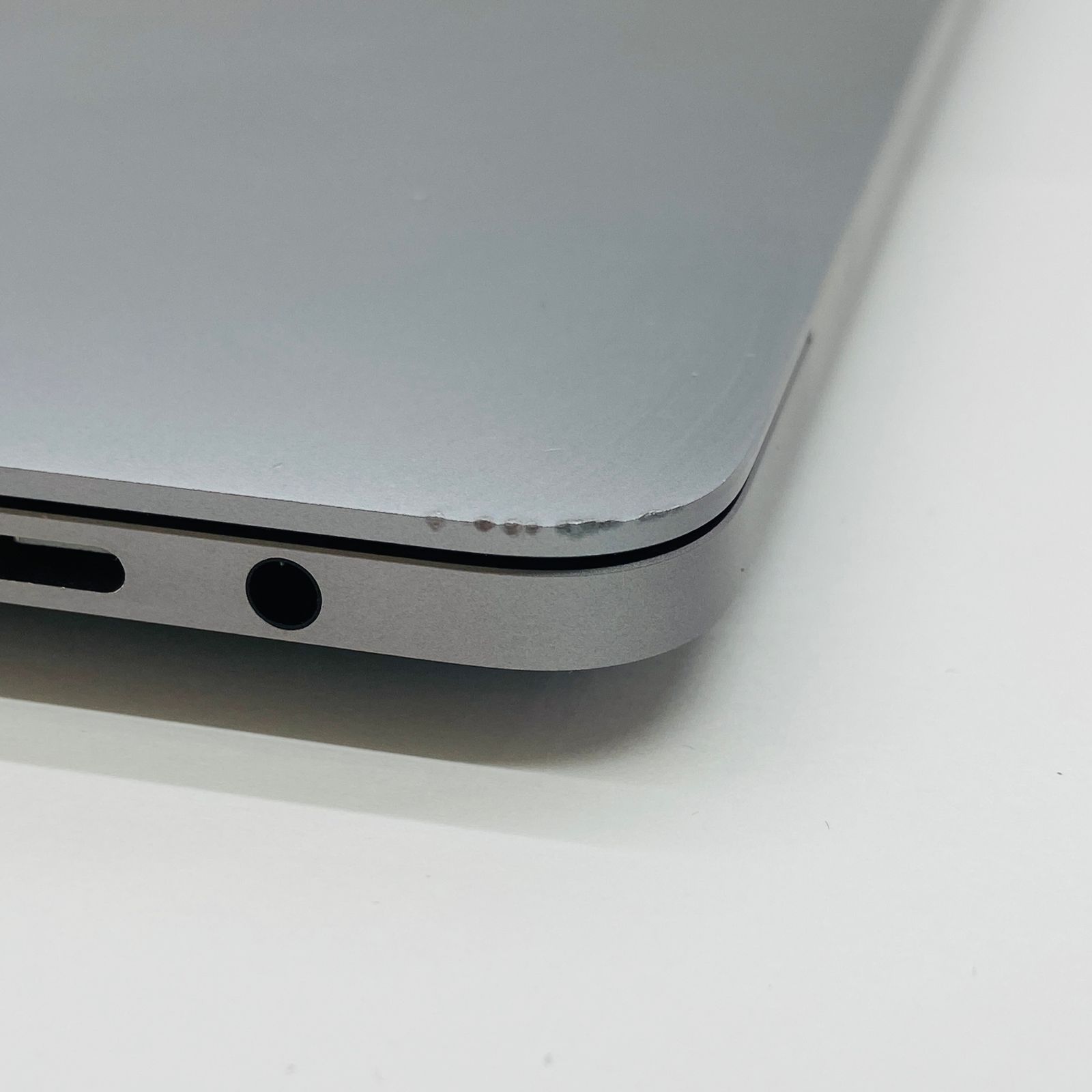 MacBook pro 2020 32GB 512GB Corei7 充電器付き MacBook pro 2020 32GB 512GB Corei7 充電器付き MacBook Pro 2020 13